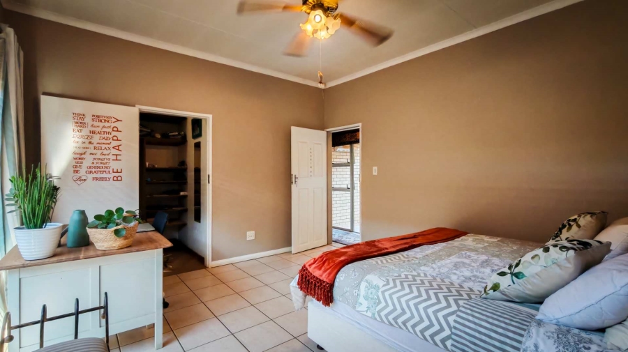4 Bedroom Property for Sale in Melodie North West